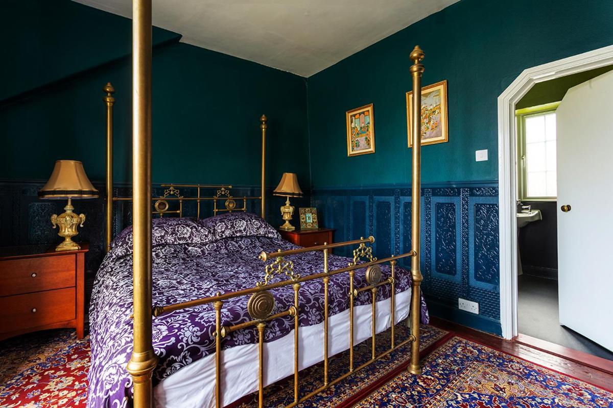The Bear Bread Bakery B&b, Ensuite Above The Bakery, Colyton